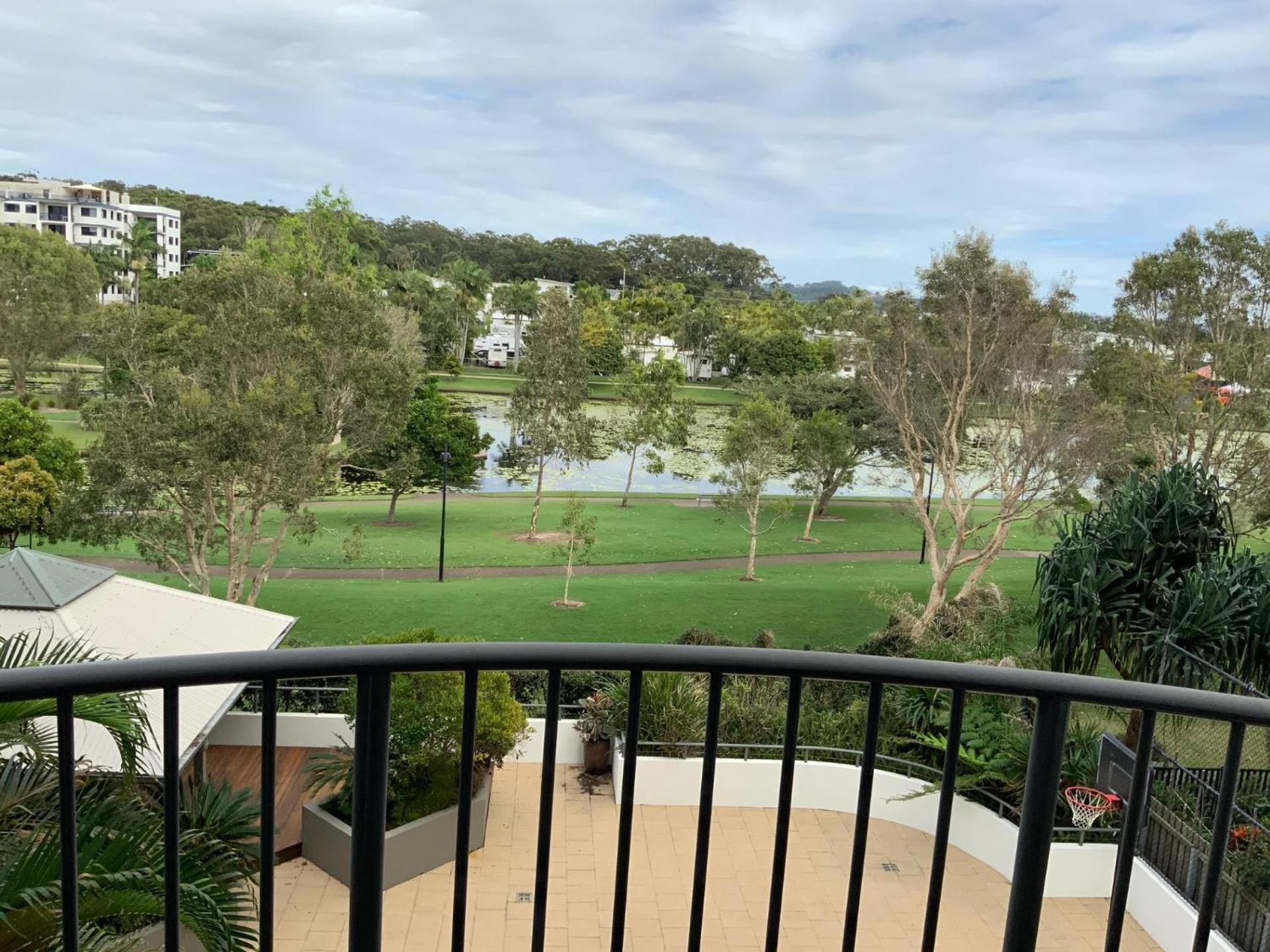Meridian Alex Beach Apartments Alexandra Headland Exterior foto